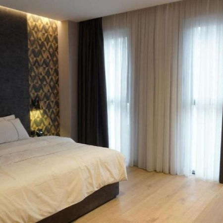 Starlight Hotel Tirana Exteriér fotografie